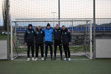 IMG-78b14d80d927f292cc14a9974b12c0f5-V