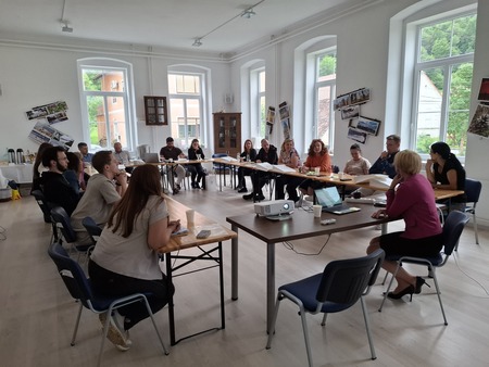 V prostorih Stare šole Studenice je potekala predstavitev pilotnega projekta Občine Poljčane