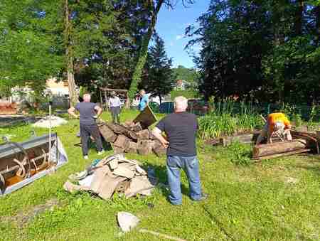 IMG-2f56ed3211b43d6643bcbec22757e0d9-V